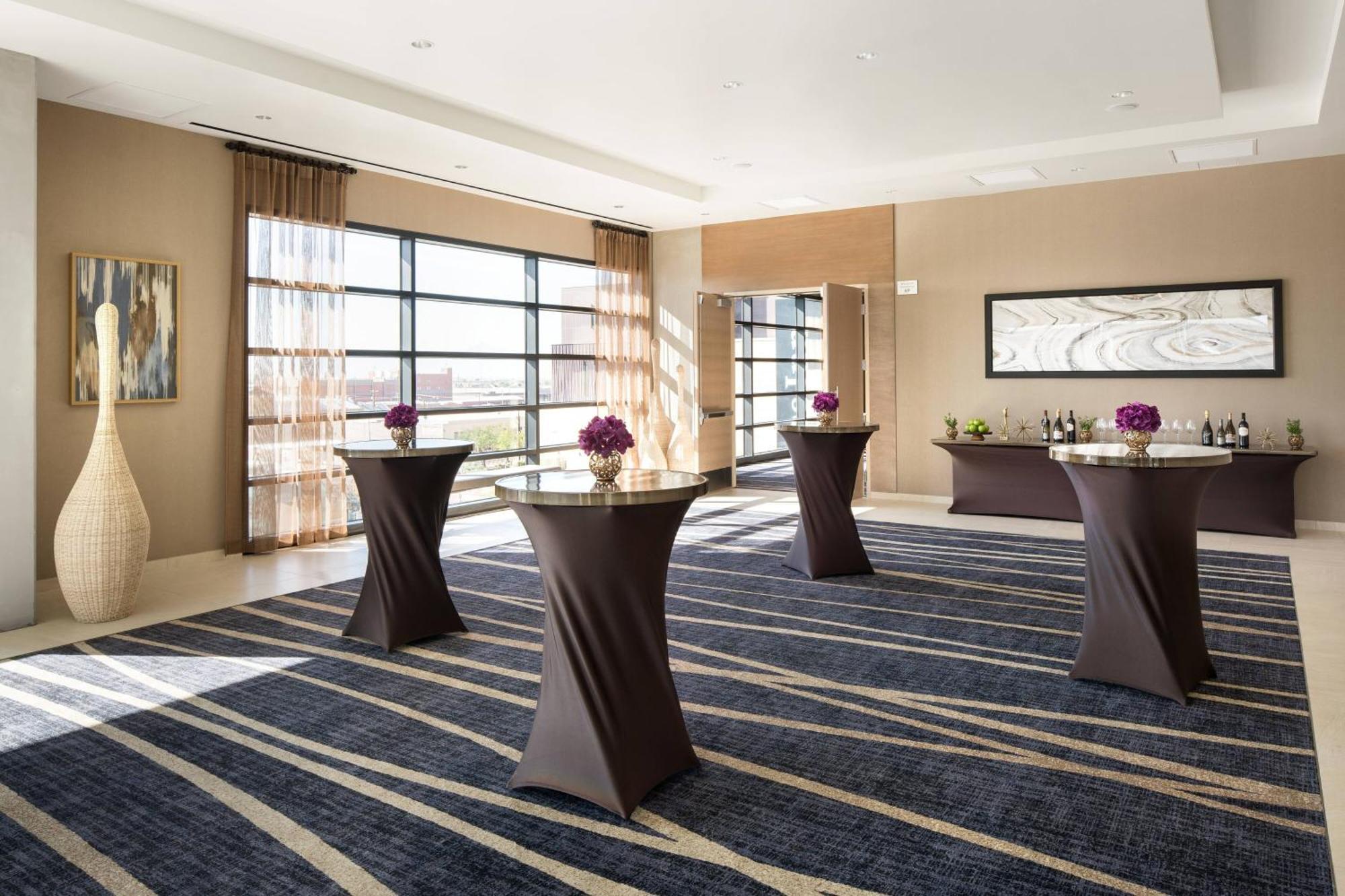 Courtyard By Marriott Phoenix Downtown Εξωτερικό φωτογραφία