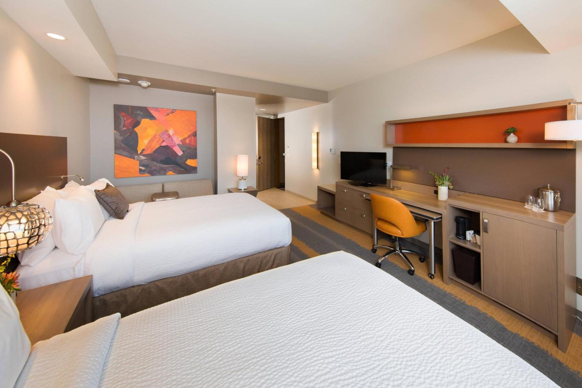 Courtyard By Marriott Phoenix Downtown Εξωτερικό φωτογραφία