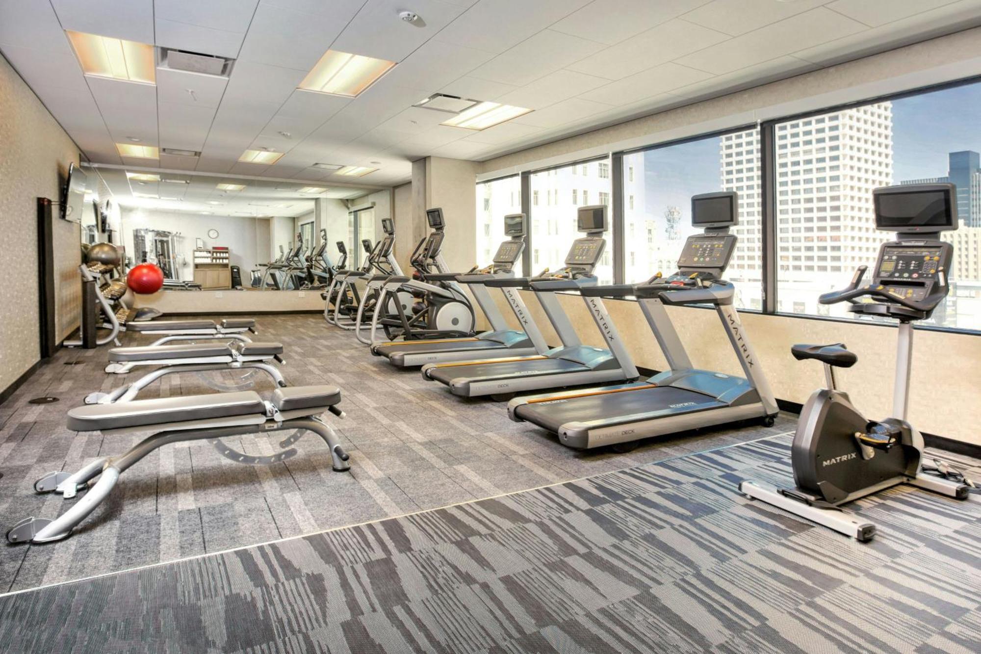 Courtyard By Marriott Phoenix Downtown Εξωτερικό φωτογραφία