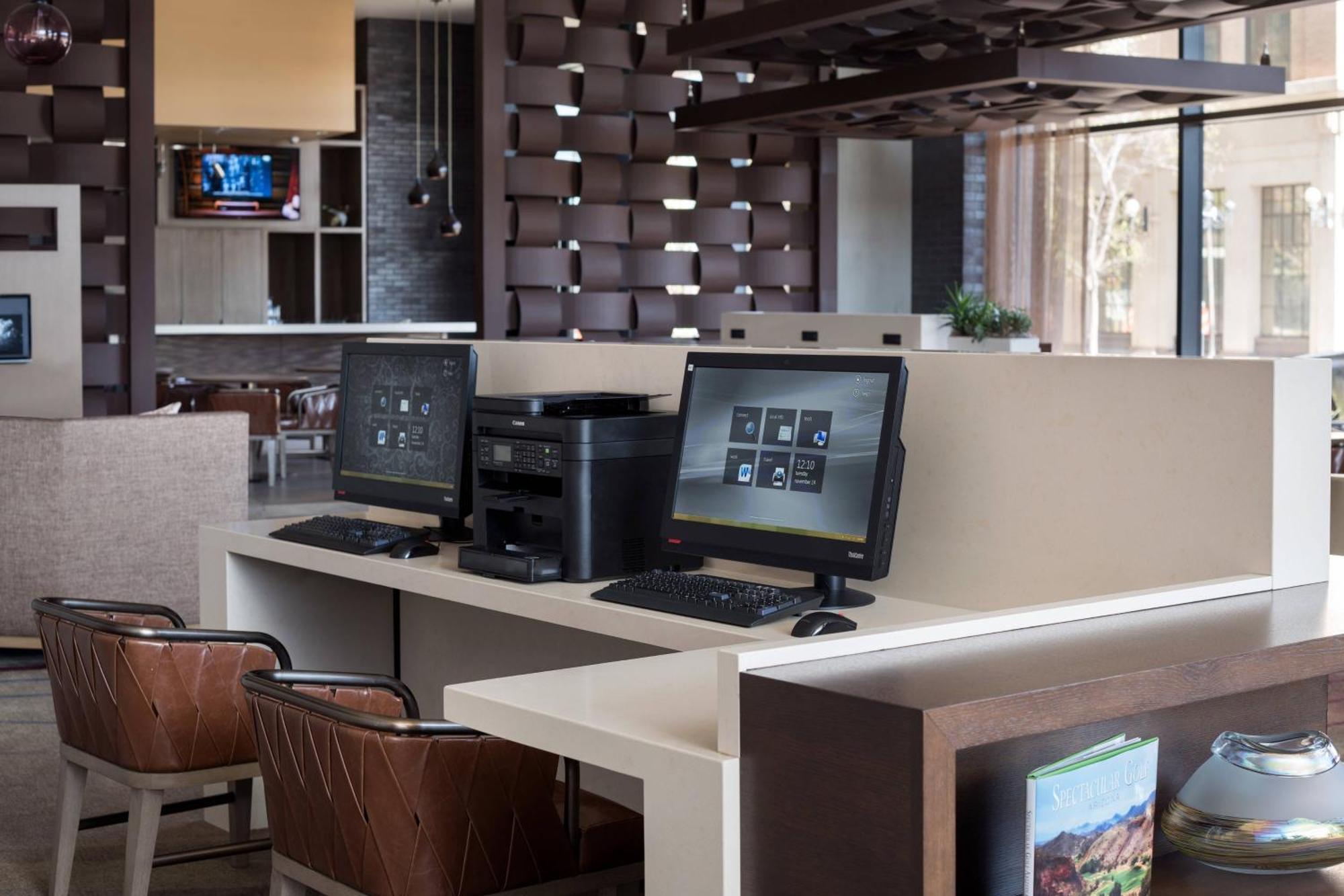 Courtyard By Marriott Phoenix Downtown Εξωτερικό φωτογραφία
