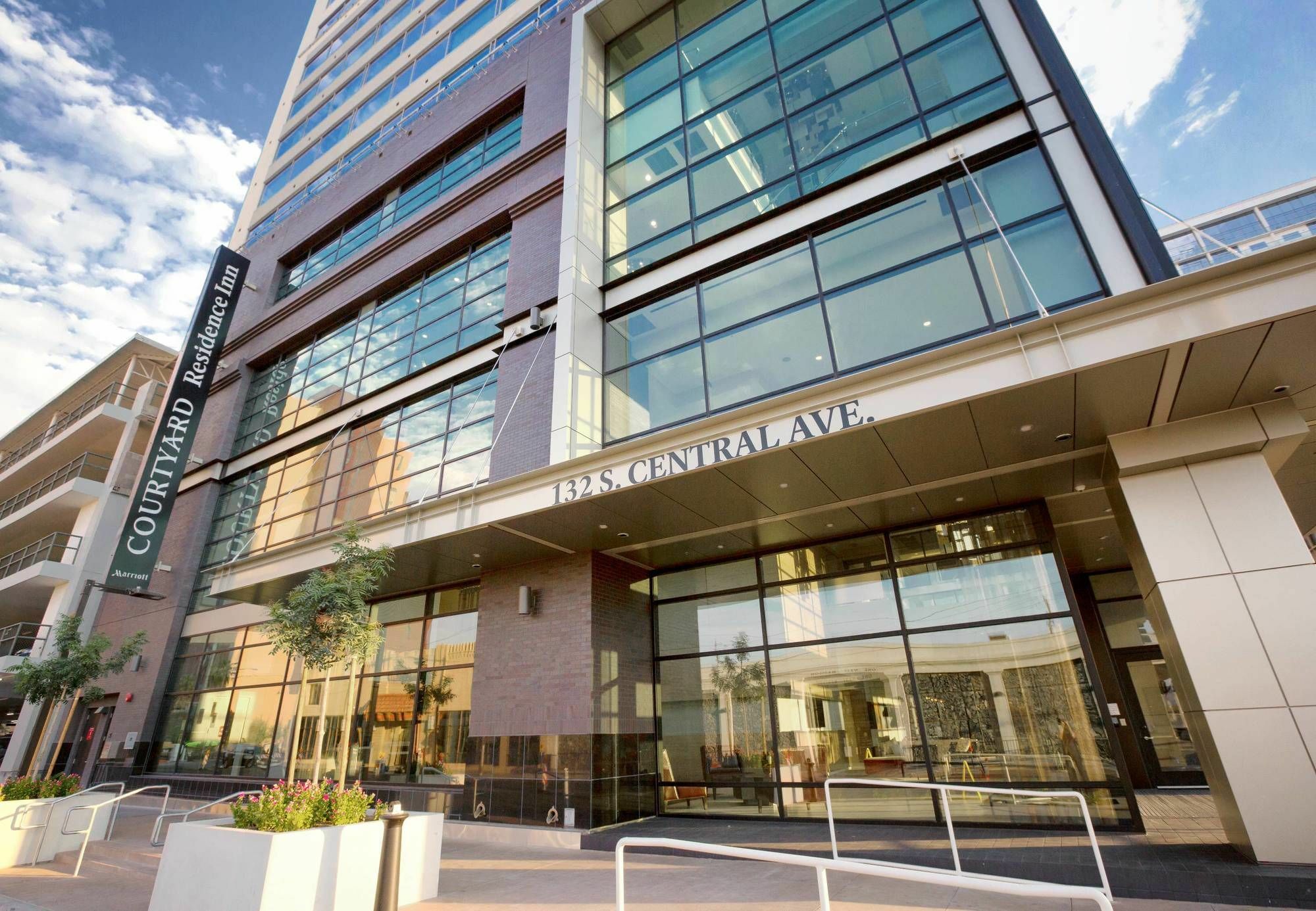 Courtyard By Marriott Phoenix Downtown Εξωτερικό φωτογραφία